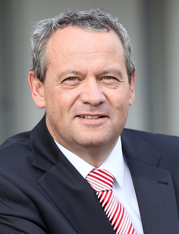 Stanek_Portrait_43.jpg  
